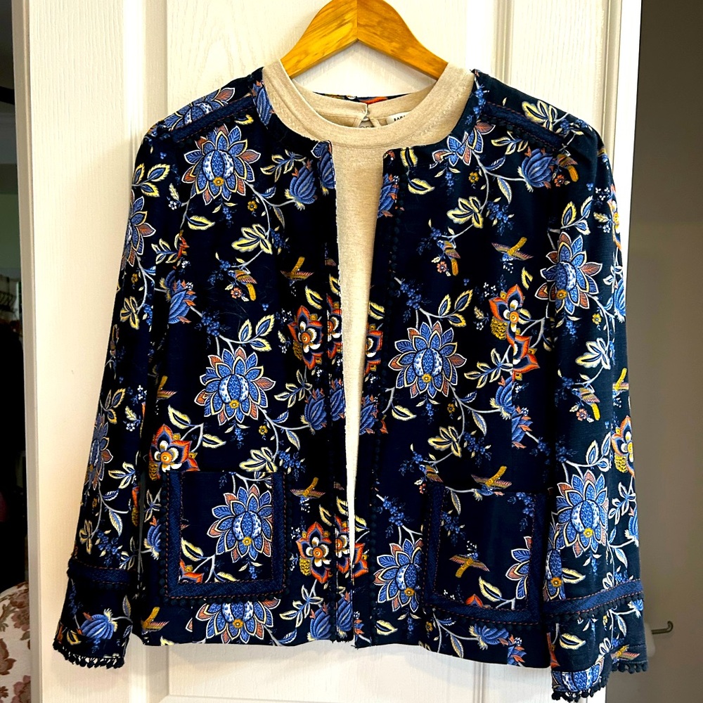 Loft Navy blue floral blazer with pockets size 8 #floraljacket